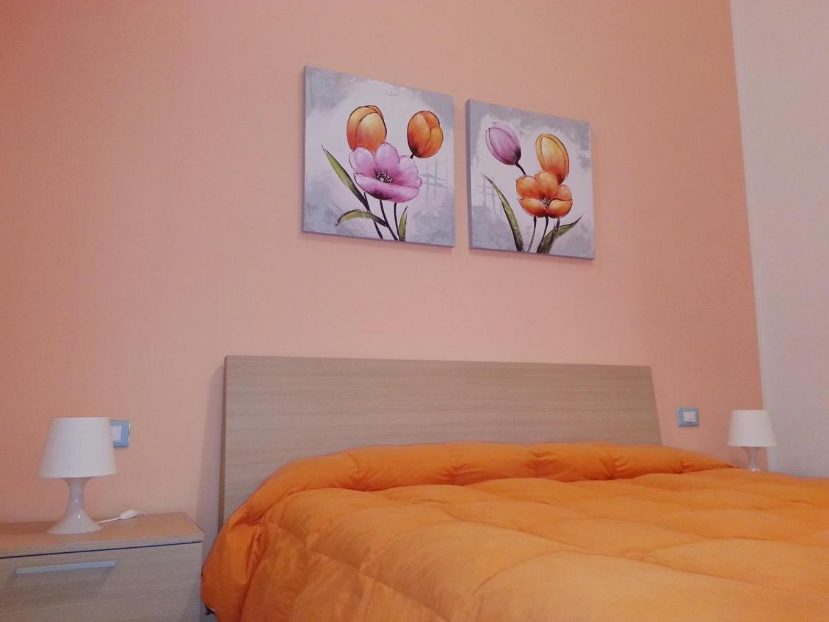 Il Cortile Fiorito Apartment Trapani Cameră foto